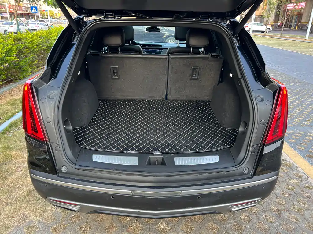 Cadillac XT5 2020 — фото 16
