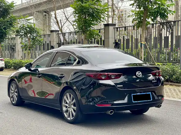 Mazda 3 Axela 2021