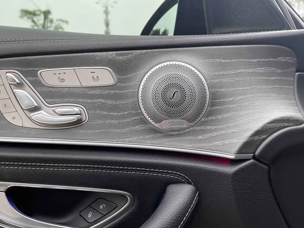 Mercedes-Benz E-Class 2021 — фото 13