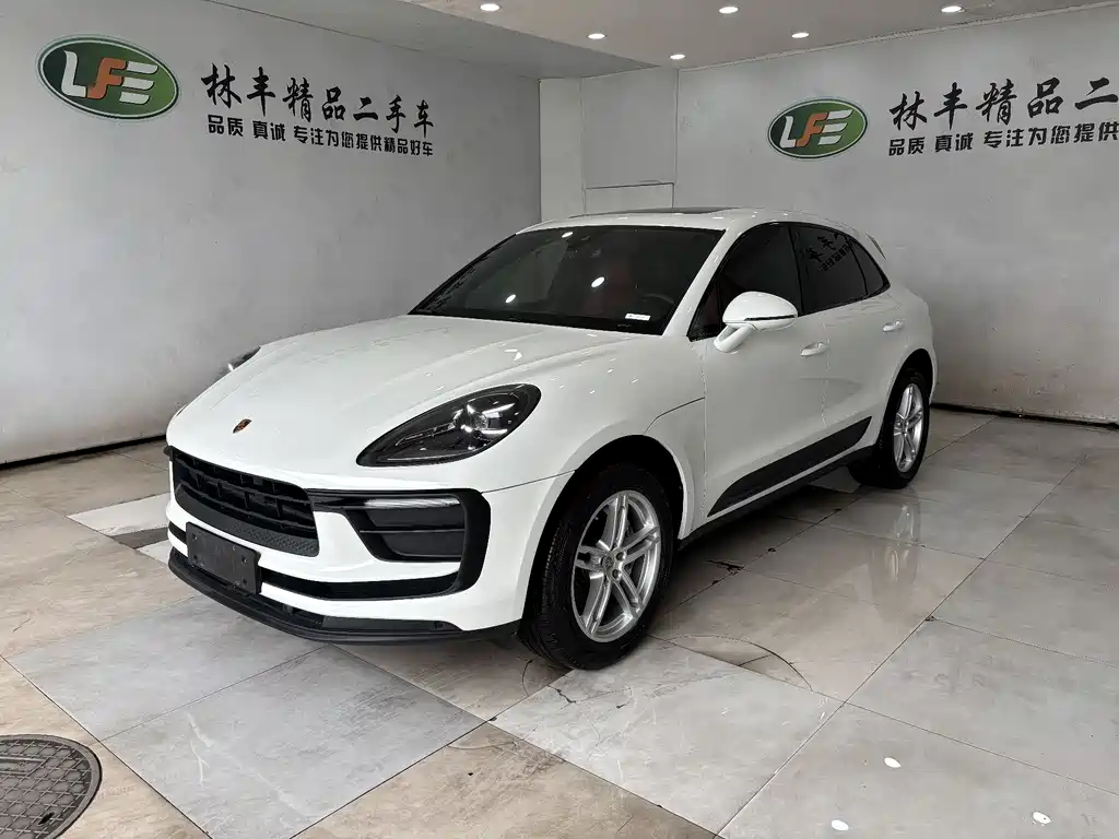 Porsche Macan 2022 — фото 1