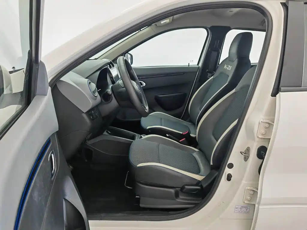 Renault Eno 2020 — фото 10