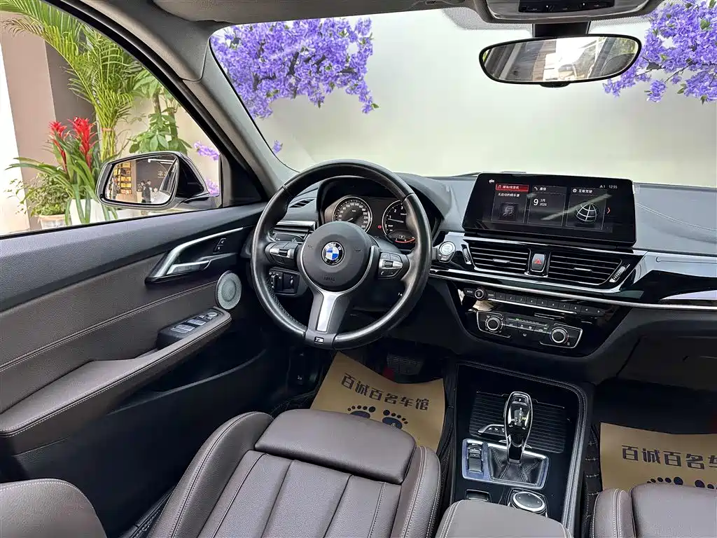BMW 1 Series 2023 — фото 16