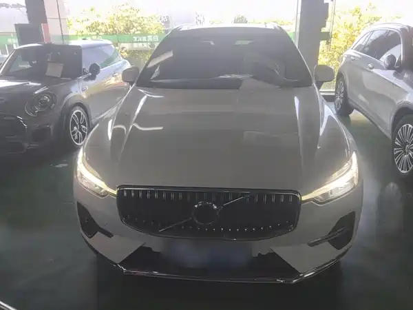 Volvo XC60 2021
