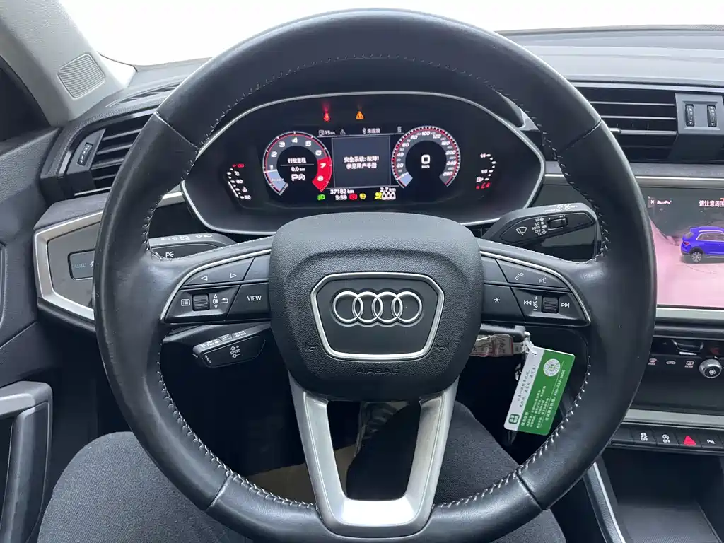 Audi Q3 2022 — фото 11