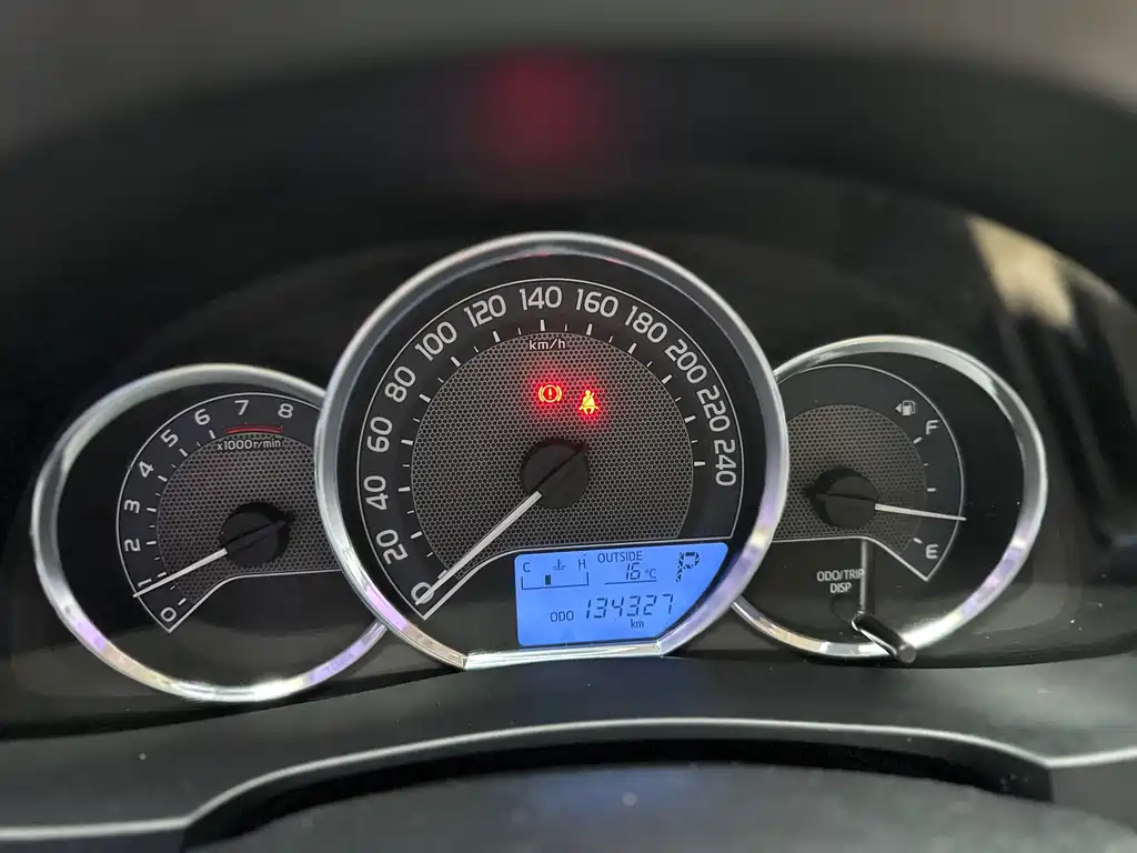 Toyota Levin 2015 — фото 10