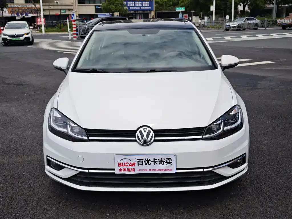 Volkswagen Golf 2018 — фото 2