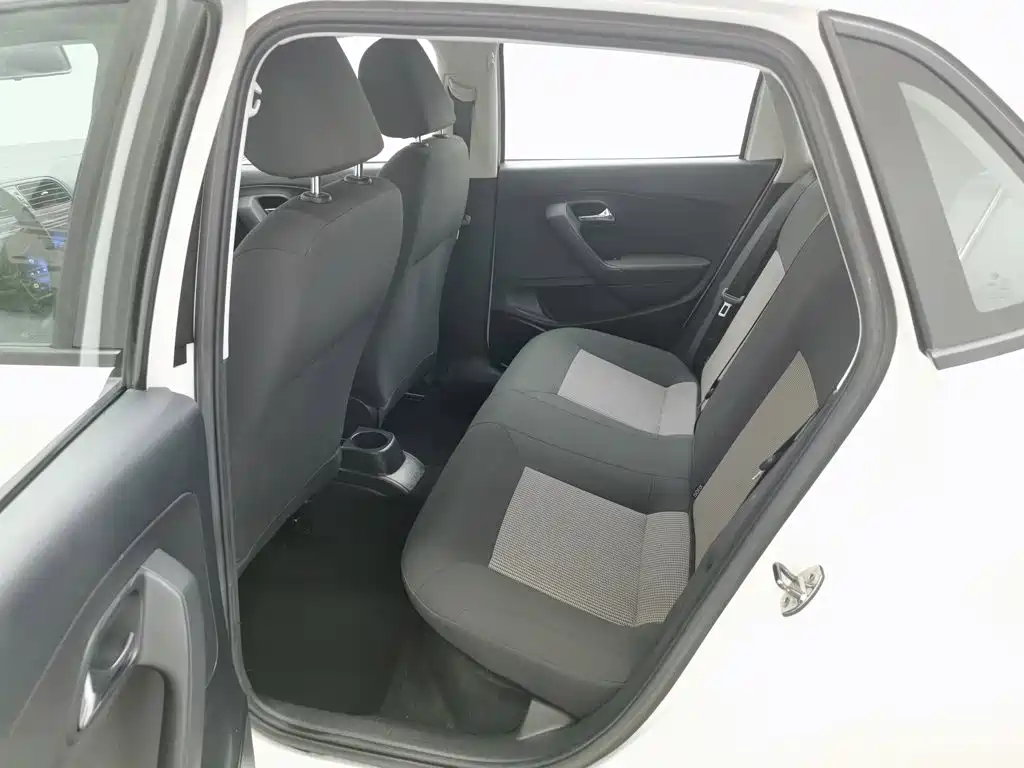 Volkswagen Polo 2019 — фото 15