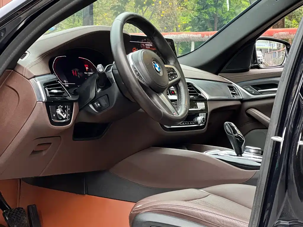 BMW 5 Series New Energy 2021 — фото 11
