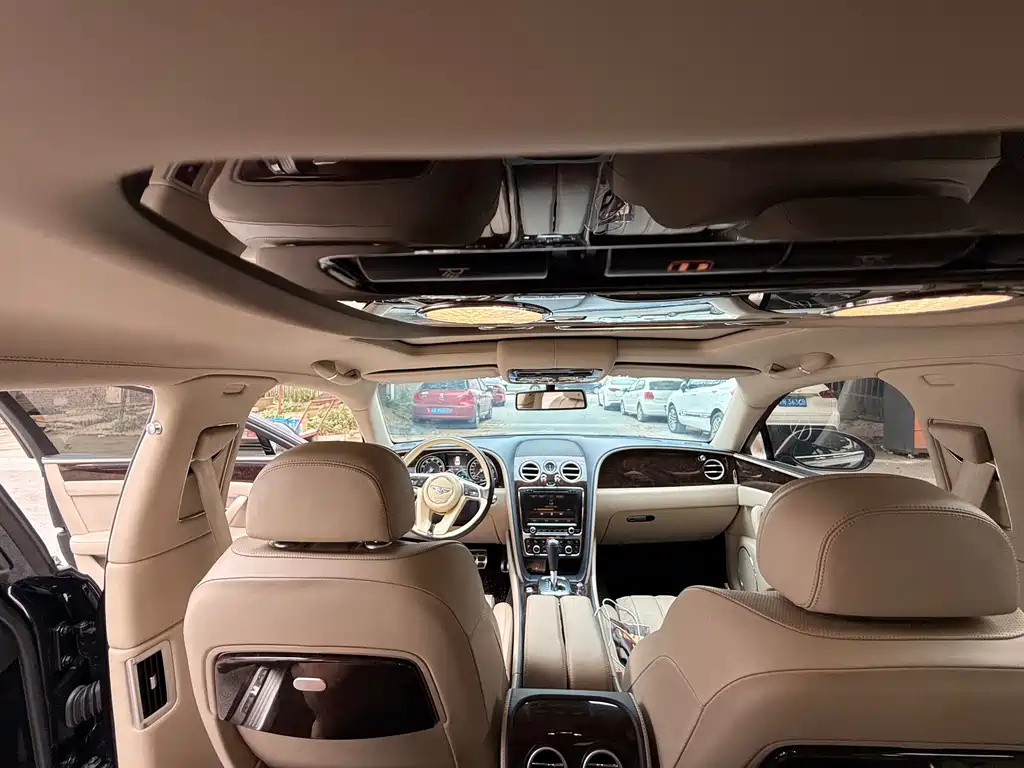 Bentley Flying Spur 2013 — фото 9