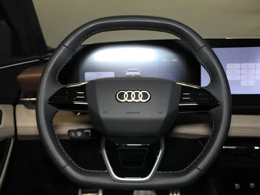 Audi Q6L e-tron 2025 — фото 11