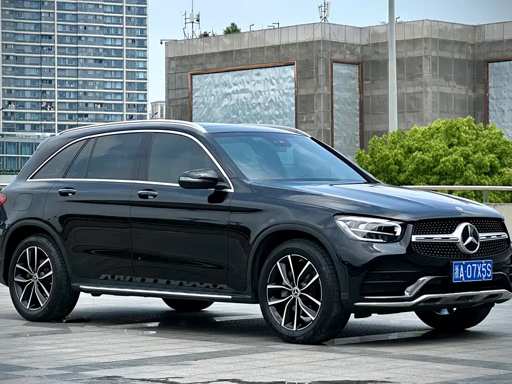 Mercedes-Benz GLC 2022 — фото 3