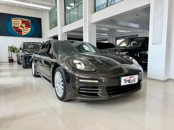 Porsche Panamera 2014
