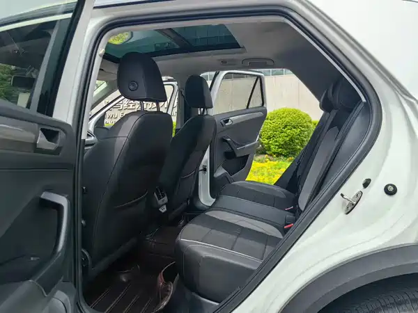 Volkswagen T-Roc 2018