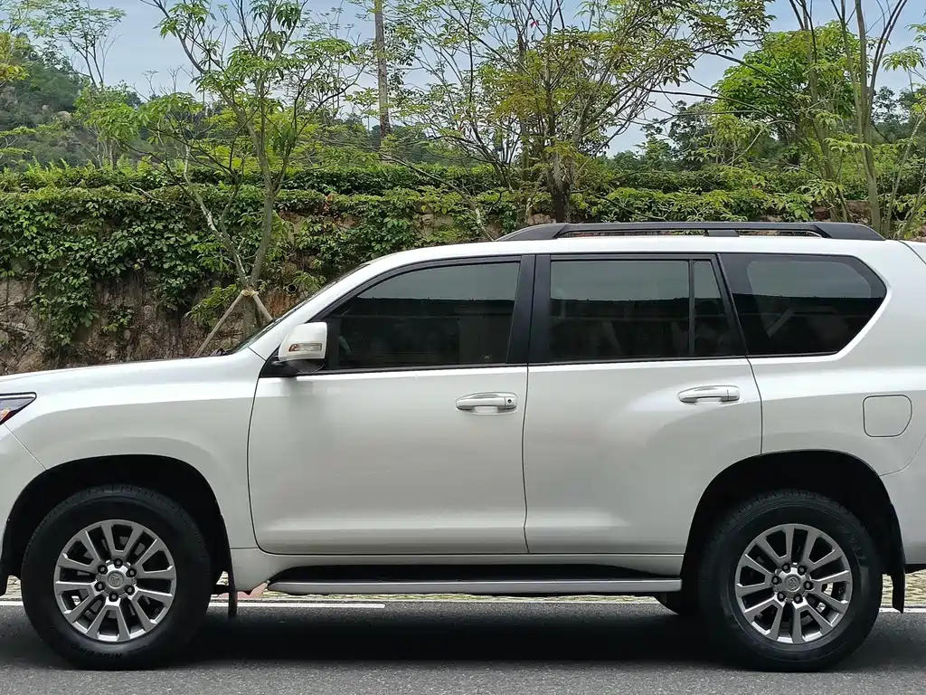 Toyota Prado 2019