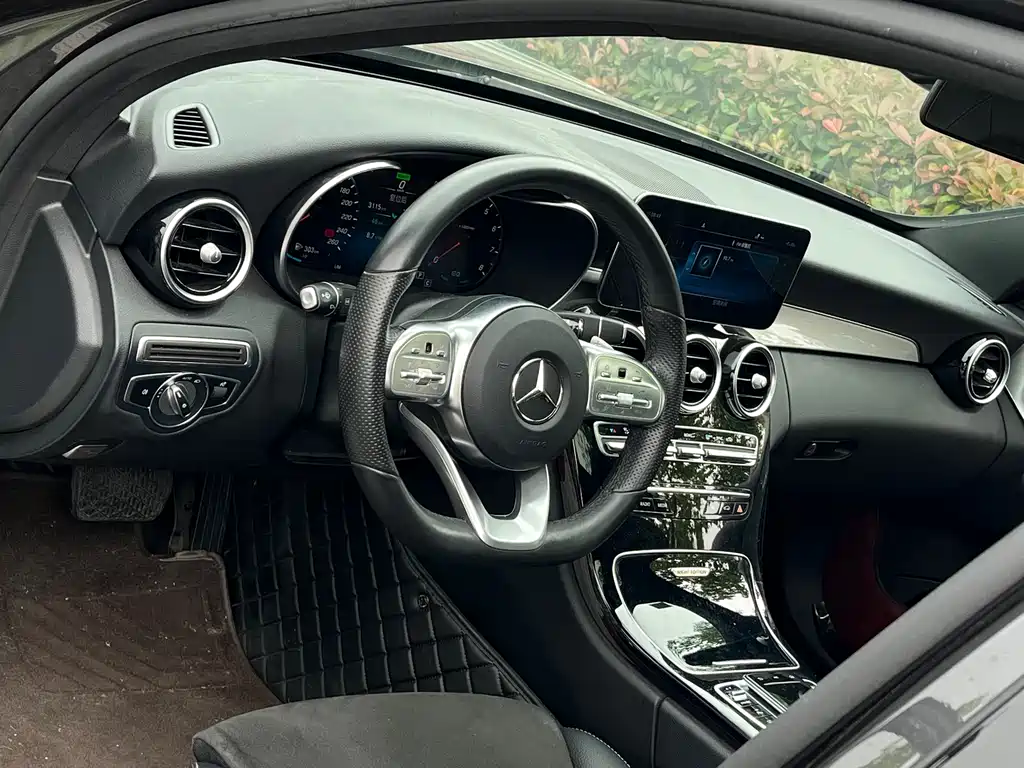 Mercedes-Benz C-Class 2021 — фото 13