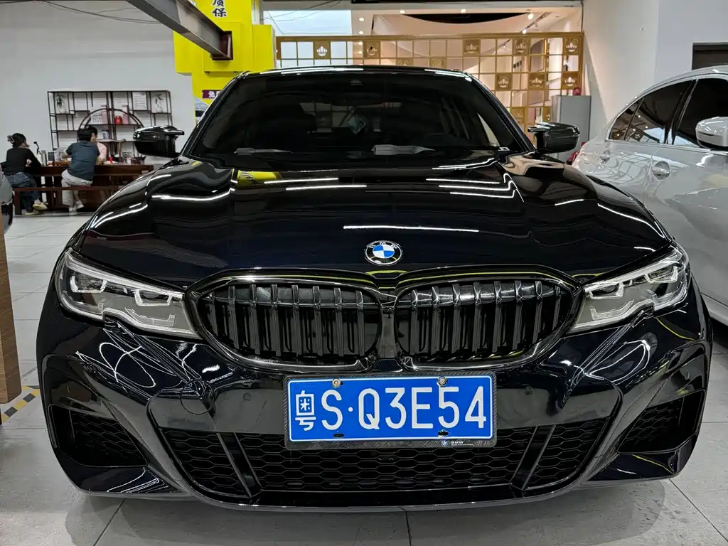 BMW 3 Series 2021