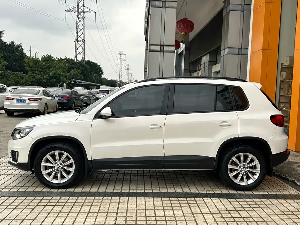 Volkswagen Tiguan 2017 — фото 8