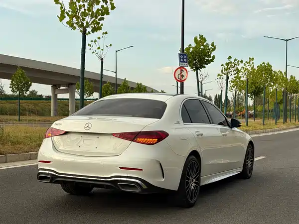 Mercedes-Benz C-Class 2023