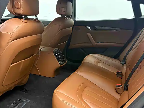 Maserati Quattroporte 2018