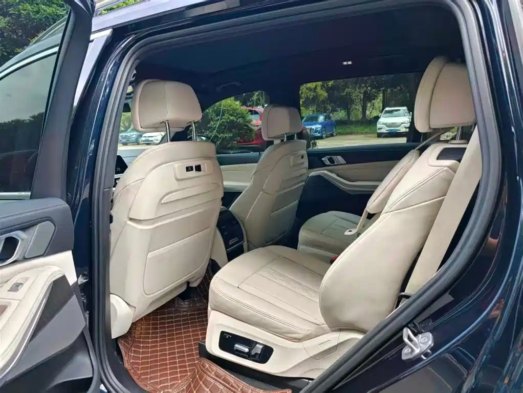 BMW X7 2022 — фото 4