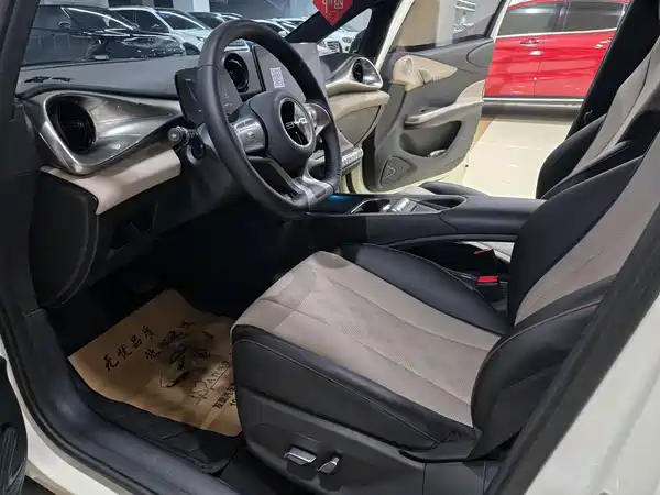 BYD Dolphin 2023
