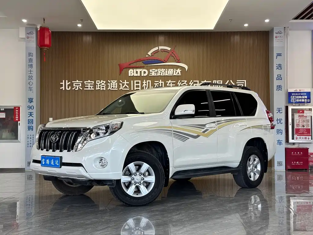 Toyota Prado 2017 — фото 1