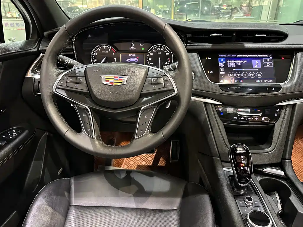 Cadillac XT5 2022 — фото 14