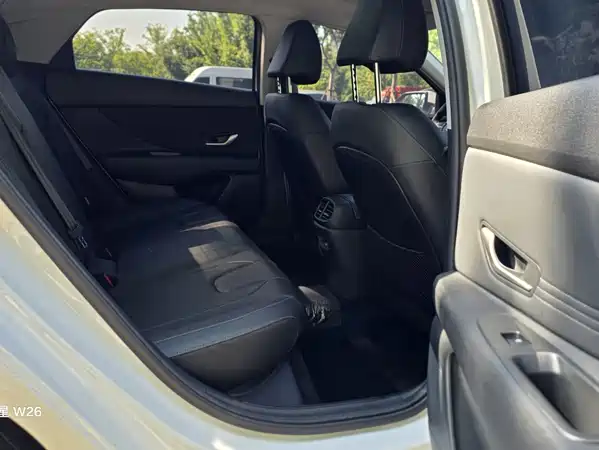 Hyundai Elantra 2023