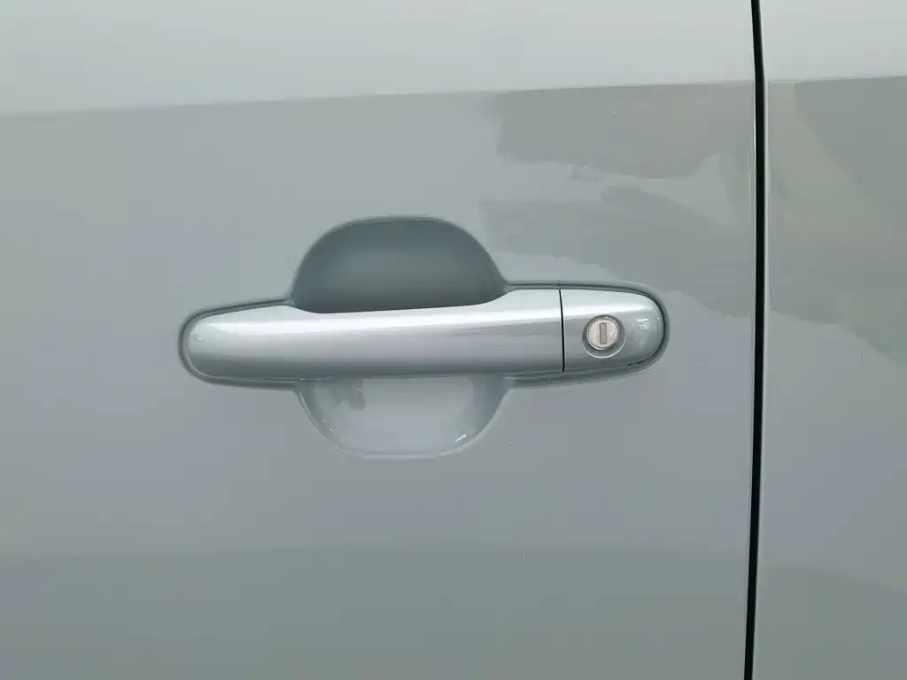 Geely Galaxy Panda 2025 — фото 18