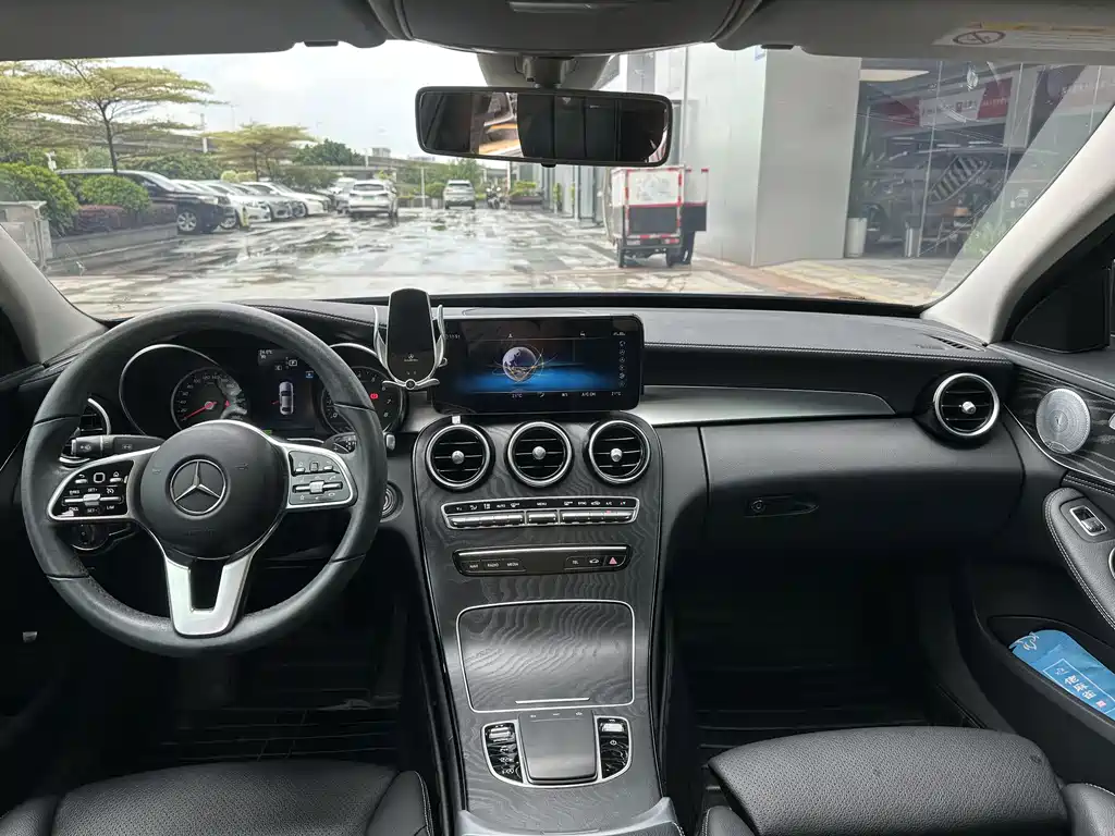 Mercedes-Benz C-Class 2019 — фото 8