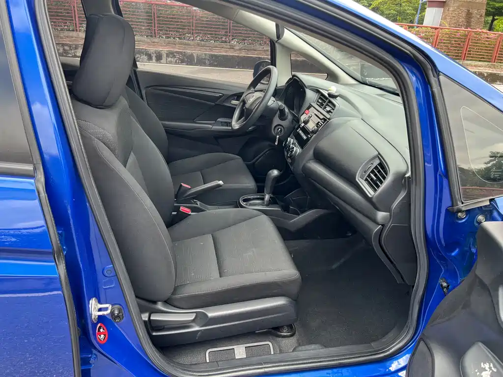 Honda Fit 2017 — фото 9