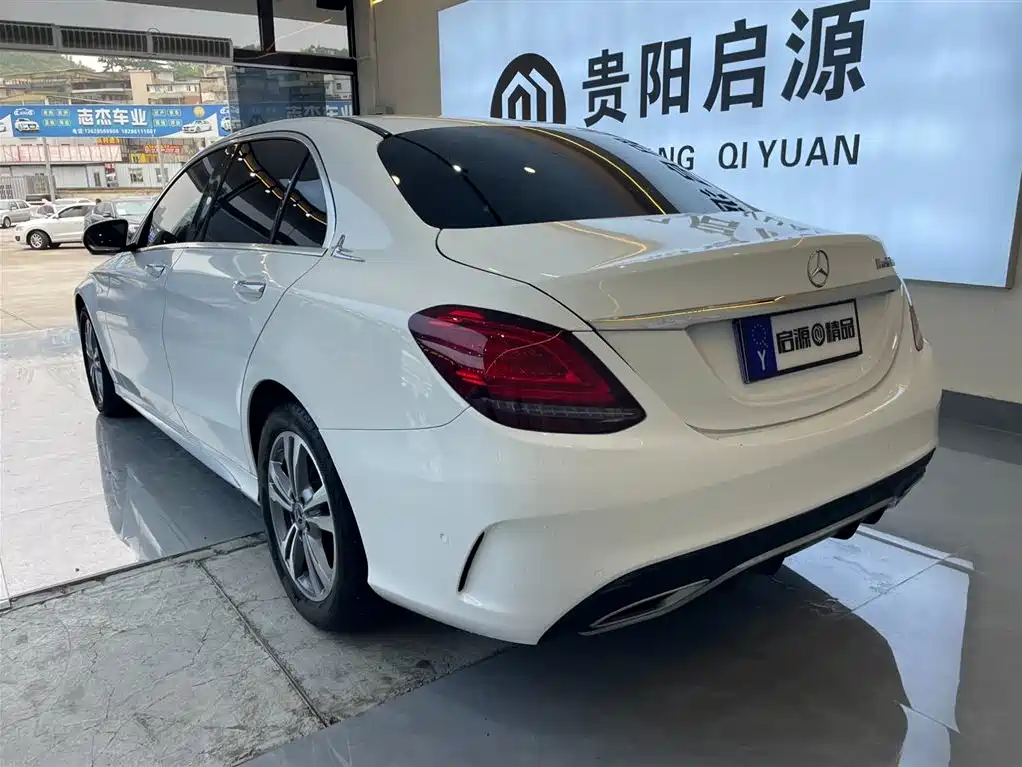 Mercedes-Benz C-Class 2020 — фото 20