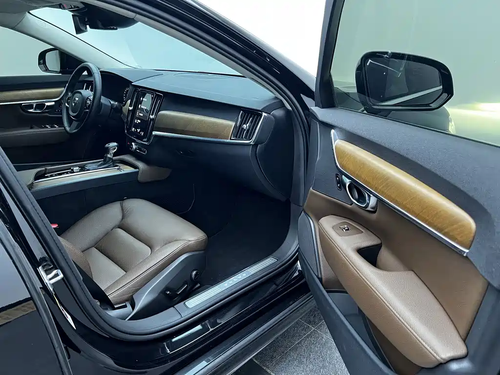 Volvo S90 2020 — фото 13