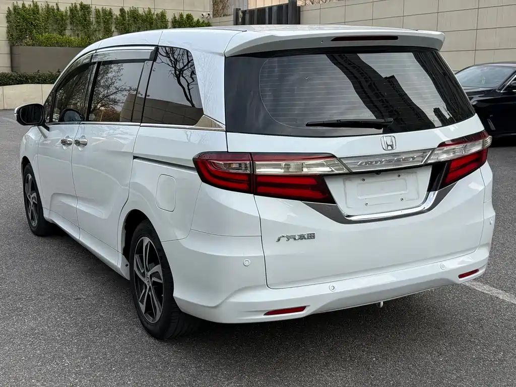 Honda Odyssey 2017 — фото 4