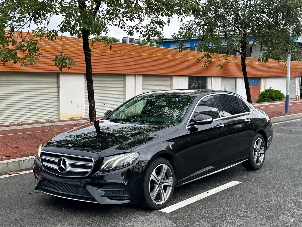 Mercedes-Benz E-Class 2019 — фото 1