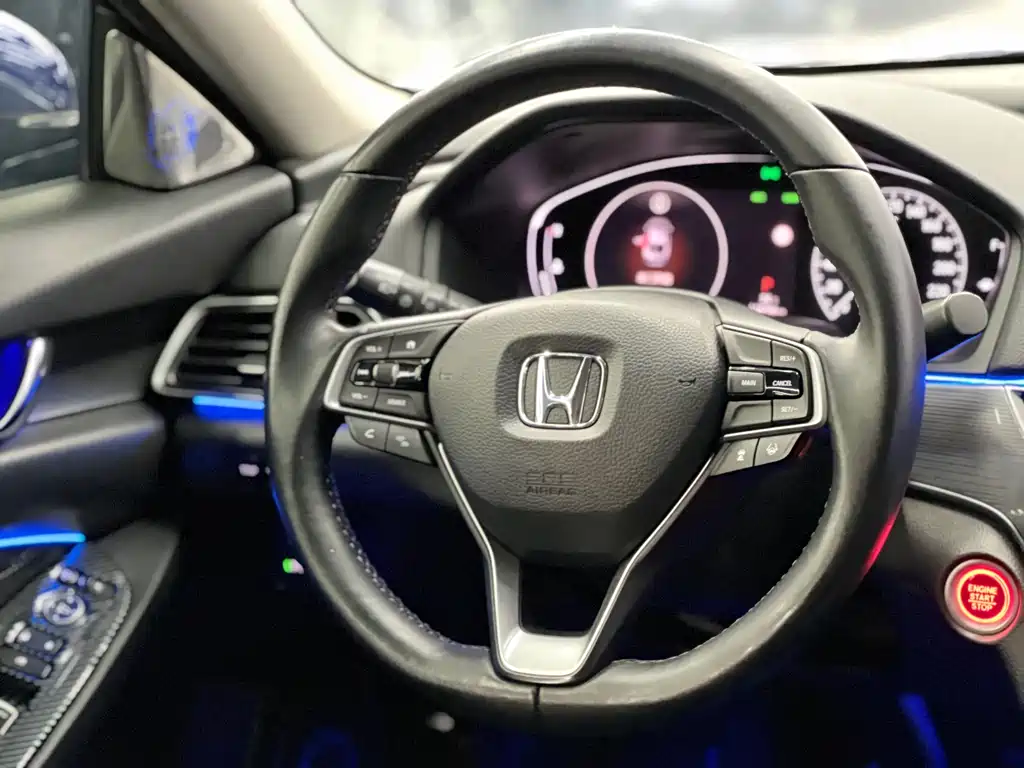 Honda Accord 2018 — фото 14