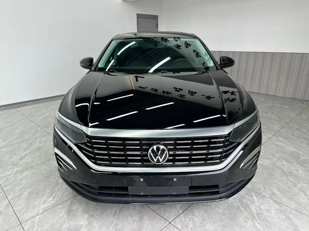 Volkswagen Passat 2023