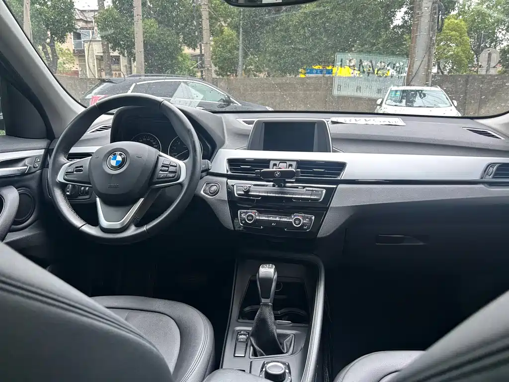 BMW X1 2016 — фото 10
