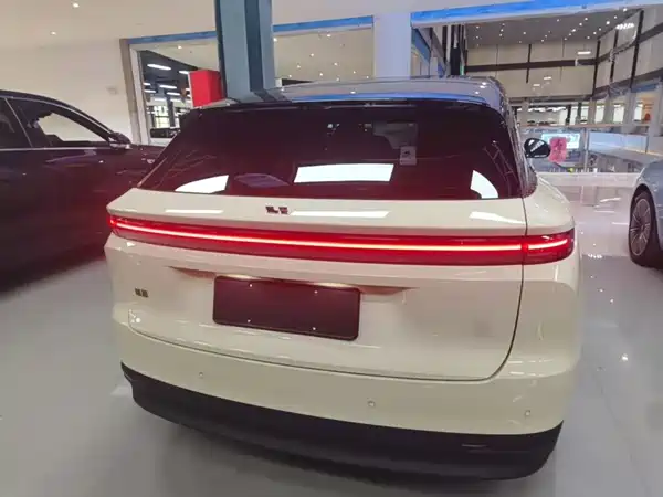 Li Auto i6 2025