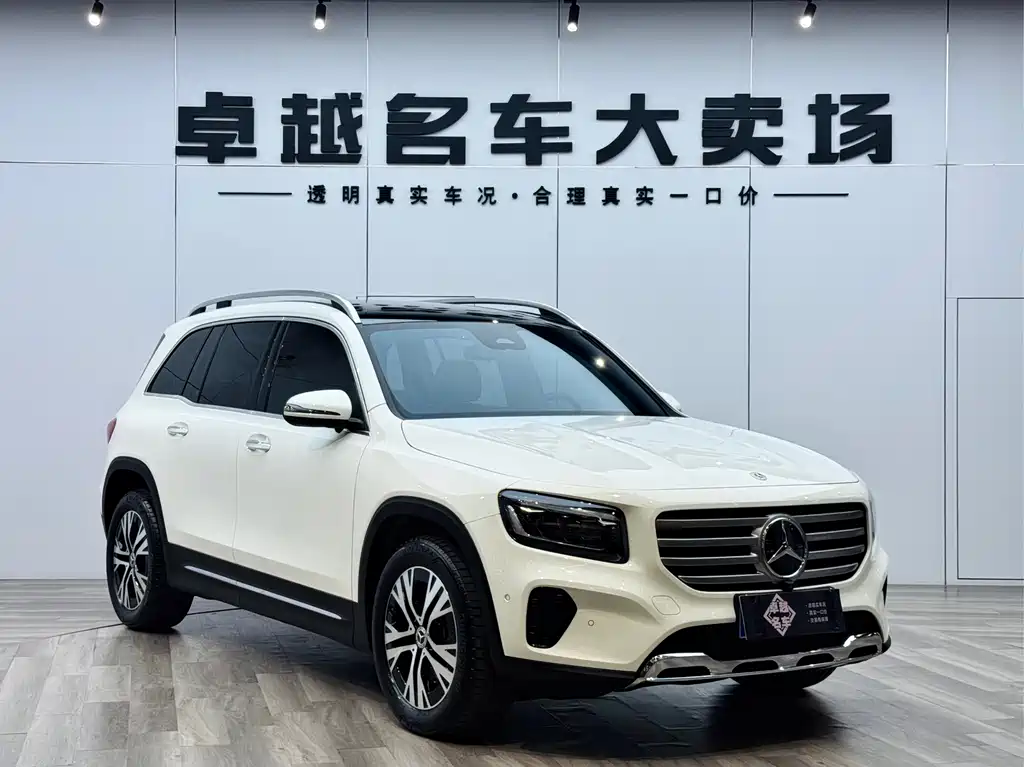 Mercedes-Benz GLB 2024 — фото 3