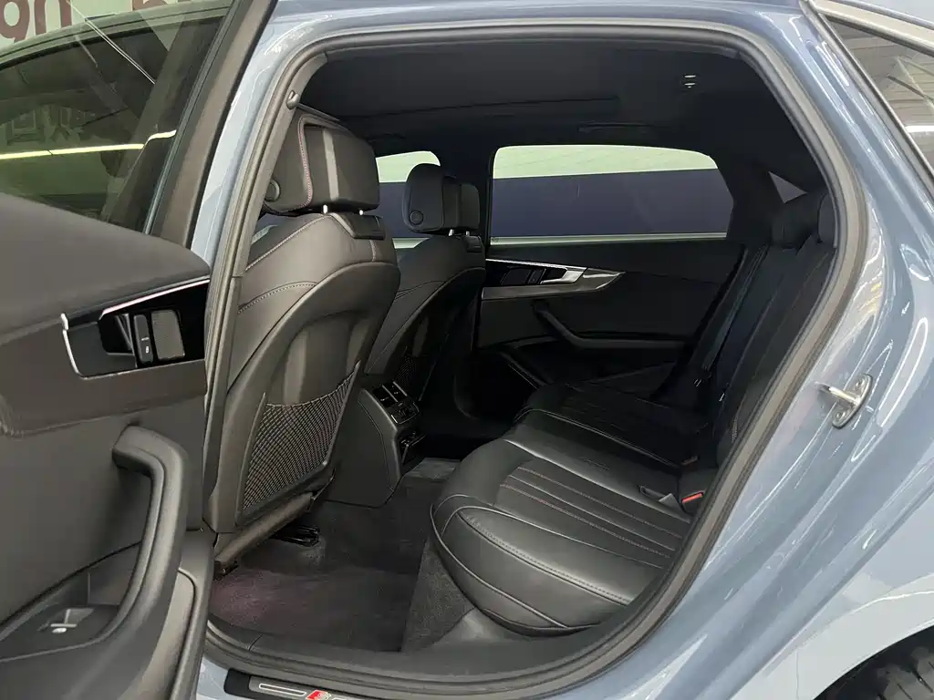 Audi A4L 2022