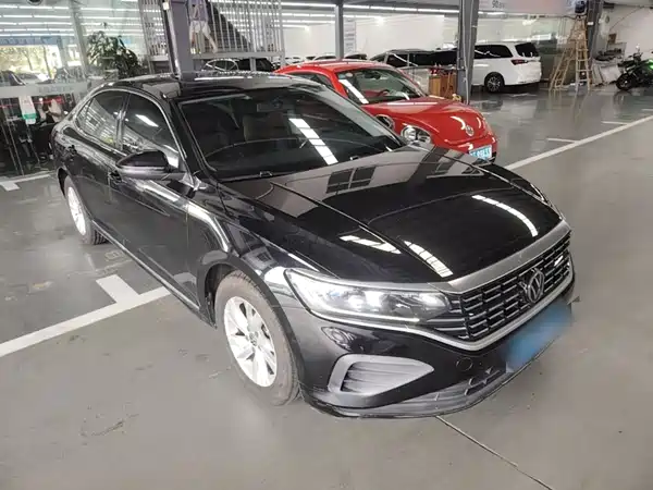 Volkswagen Passat 2023