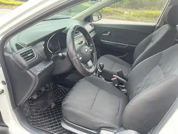 Kia K2 2012