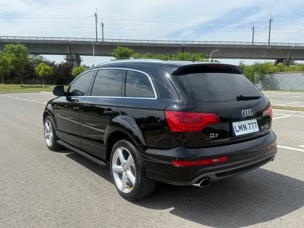 Audi Q7 2015 — фото 6