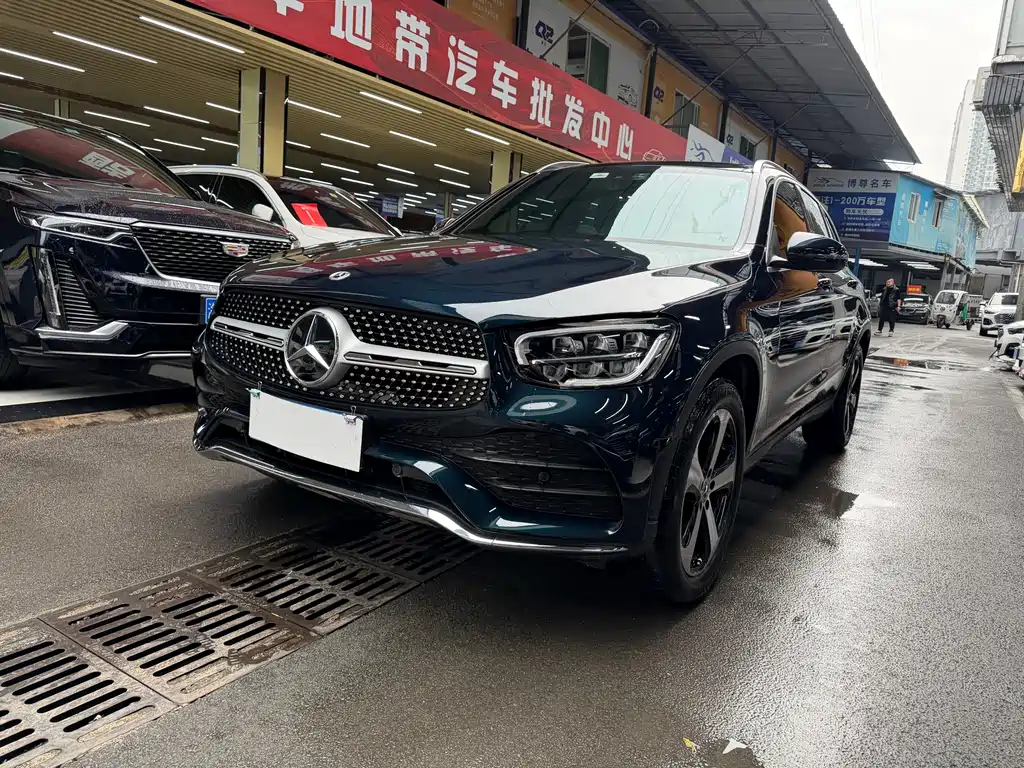 Mercedes-Benz GLC 2022 — фото 1