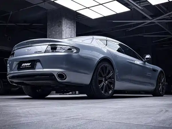 Aston Martin Rapide 2013