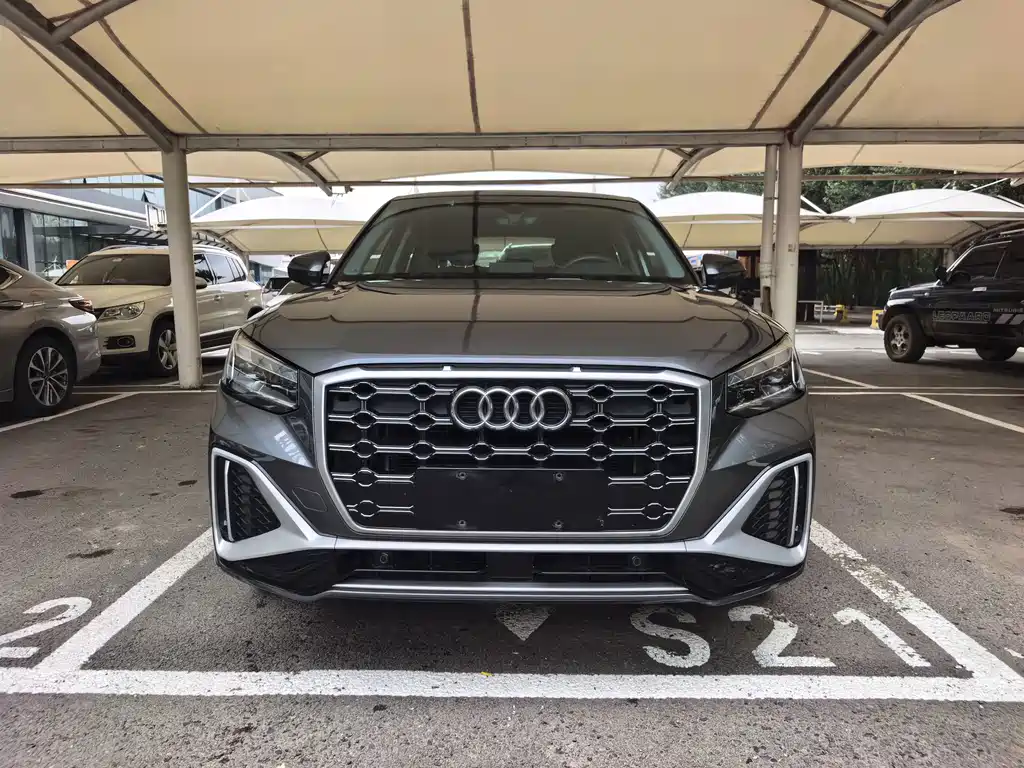 Audi Q2L 2022