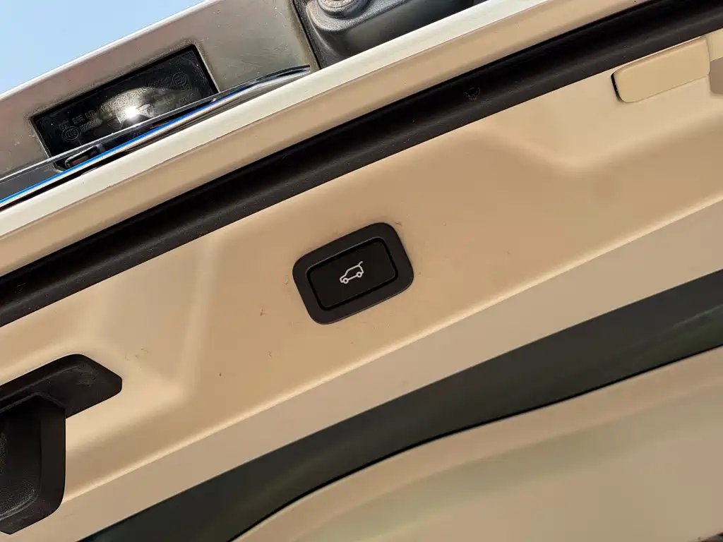 Land Rover Range Rover 2017 — фото 16