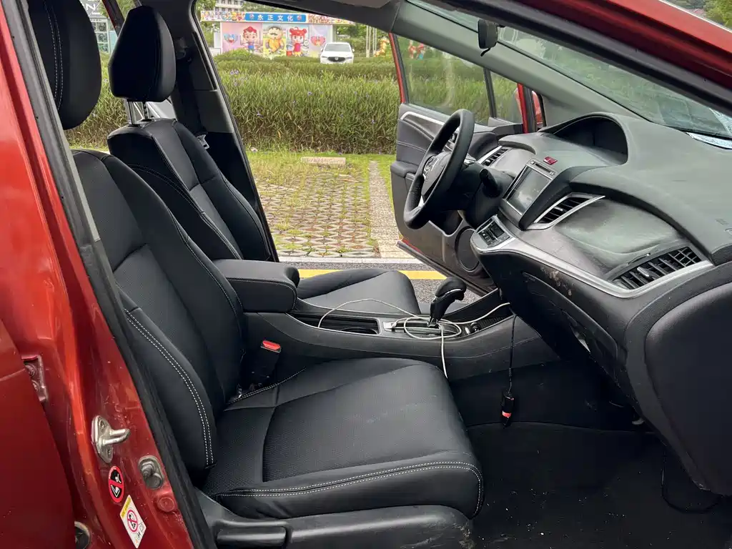Honda Jade 2015 — фото 8
