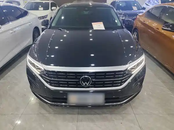Volkswagen Passat 2023
